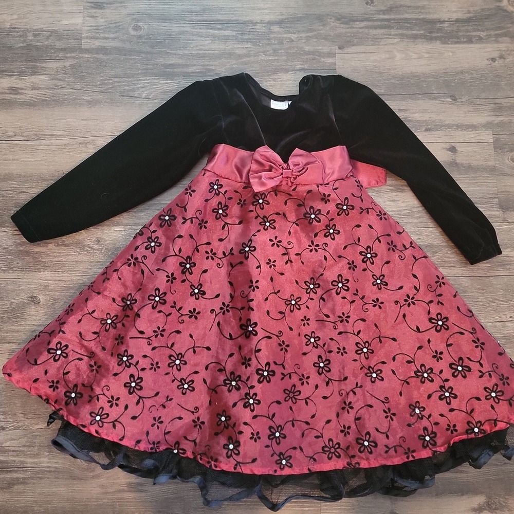 Perfectly Dressed Holiday Girls Velvet Floral Party Dress Red Black Long Sleeve